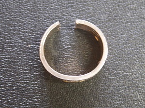 r-1-300.jpg